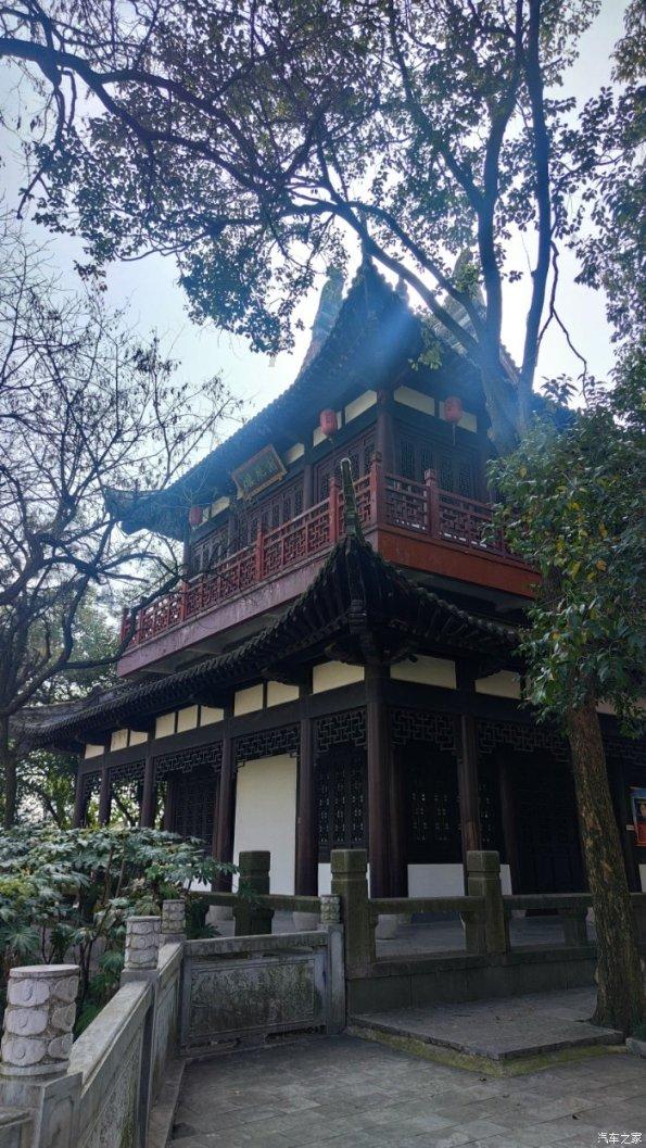 改则县圆梦新居社区：分红过大年 群众笑开颜